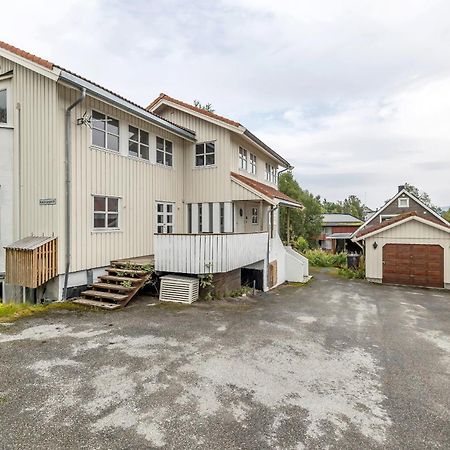 Central Large Modern House With A View 트롬쇠 외부 사진