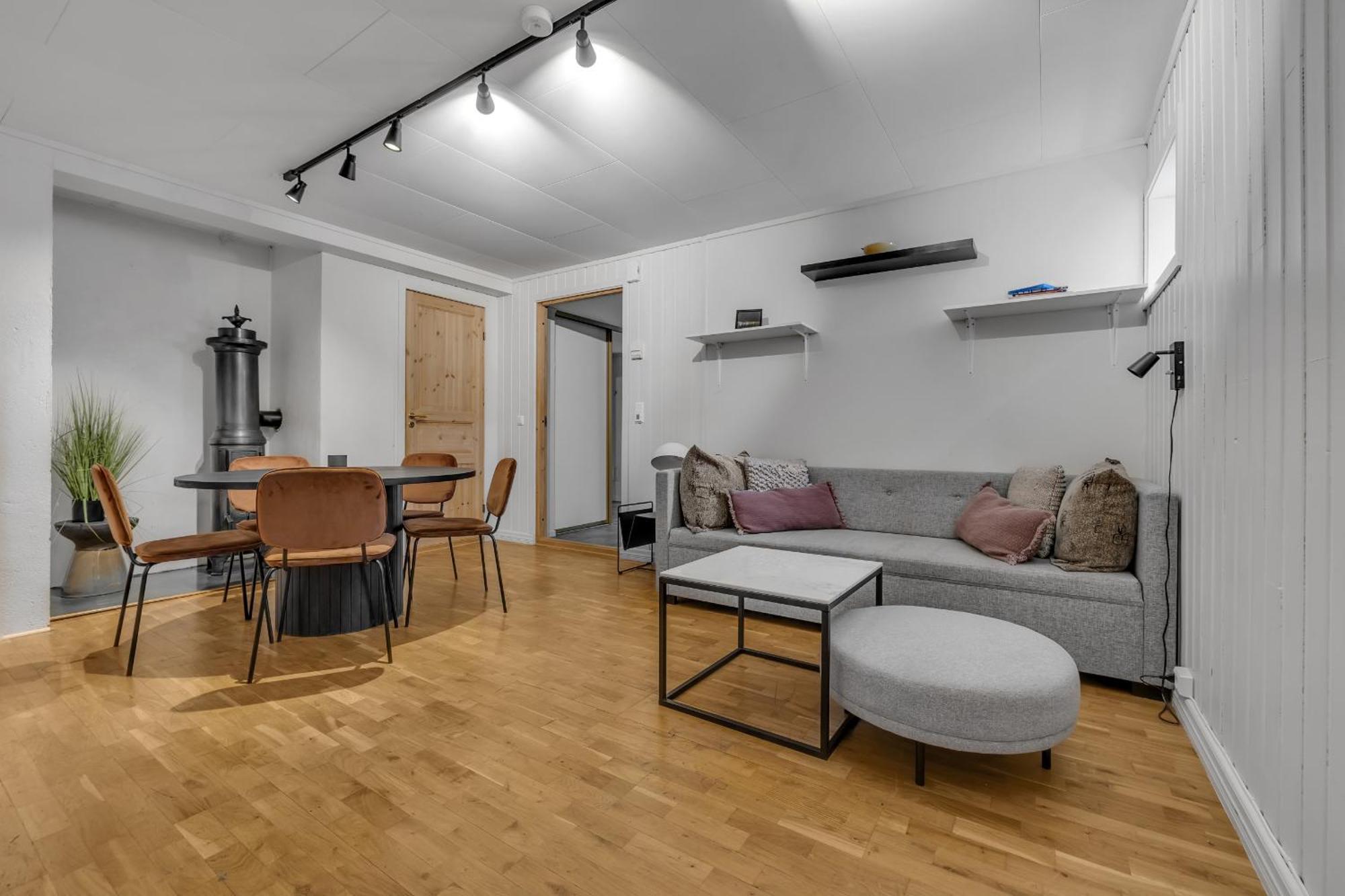 Central Large Modern House With A View 트롬쇠 외부 사진